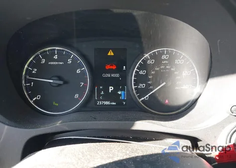 2019 Mitsubishi Outlander Sel z USA, uszkodzony, nr VIN JA4AD3A38KZ035803